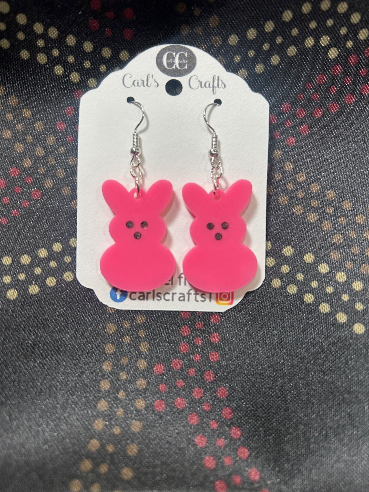 Peep dangles