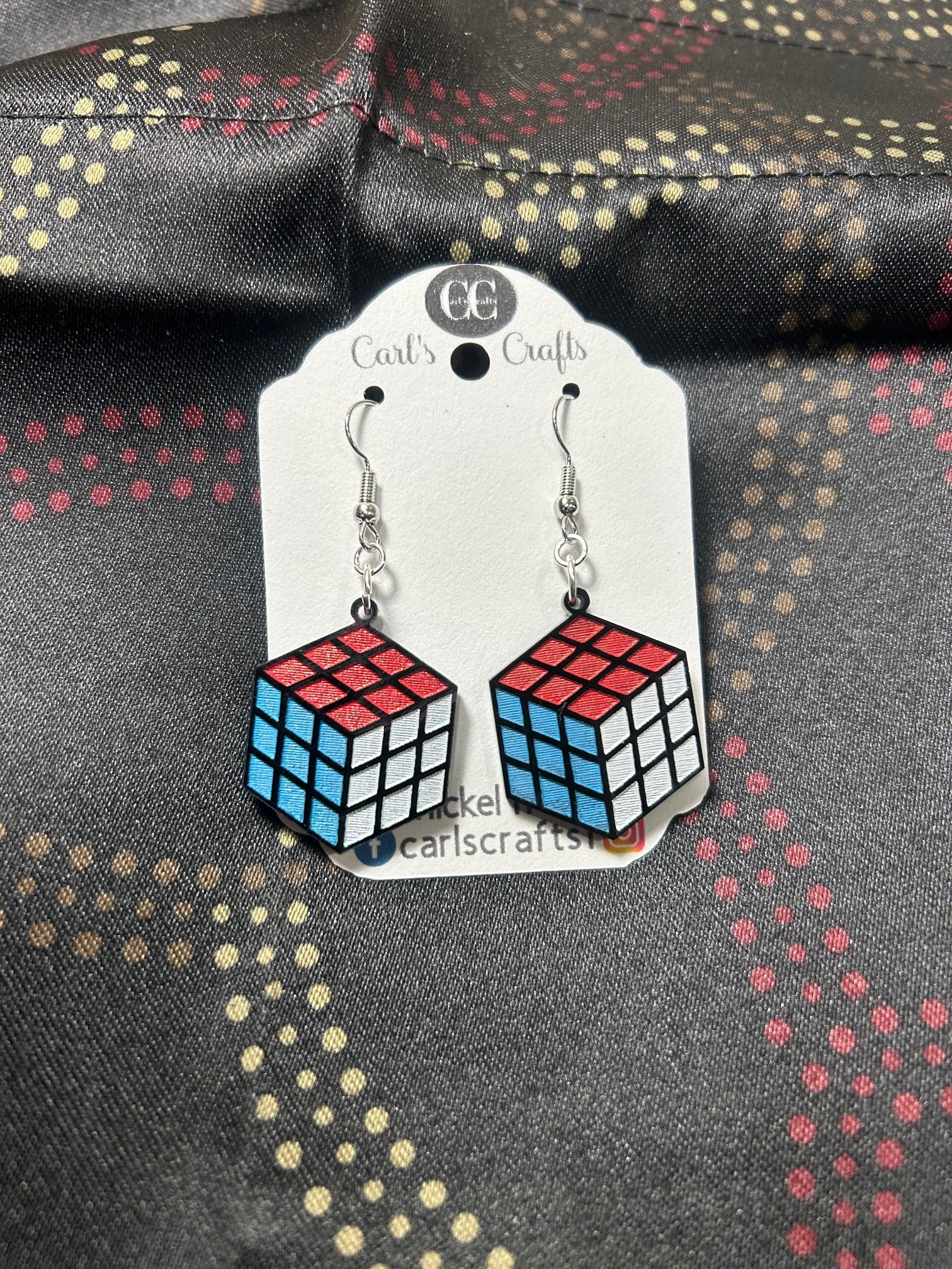 Rubix cube puzzle dangles