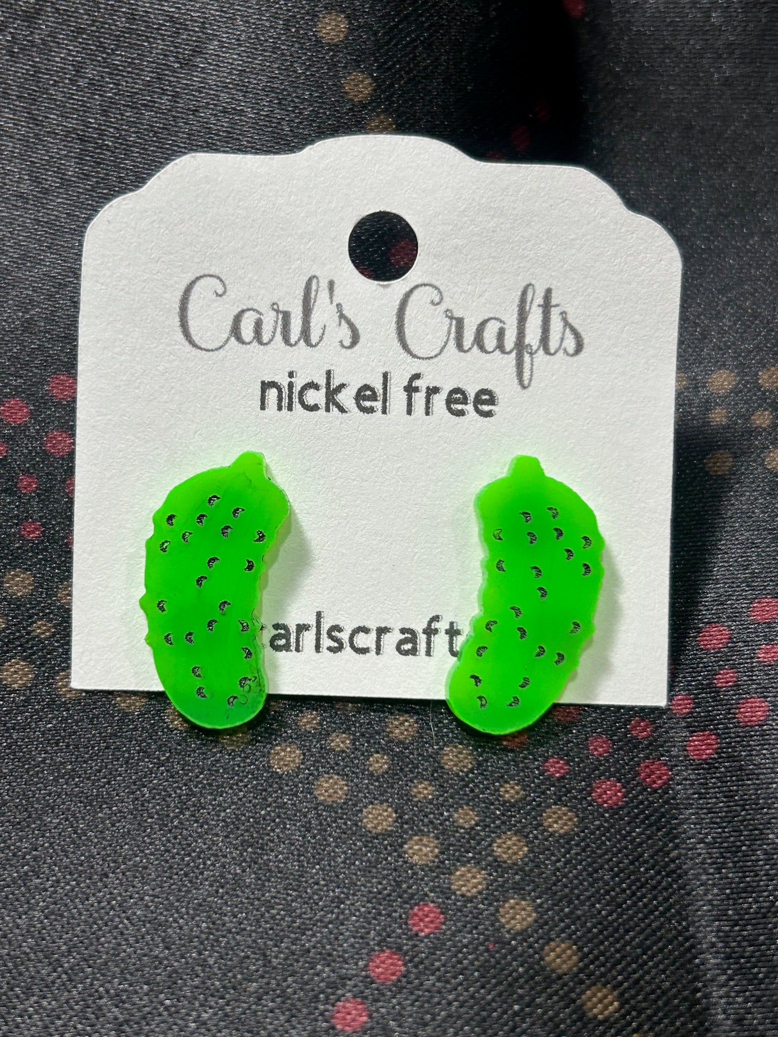 Pickle light green studs